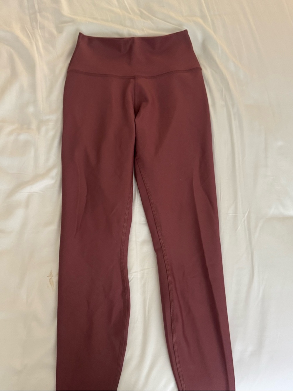 ALO Yoga High-Waist Leggings in Burgundy